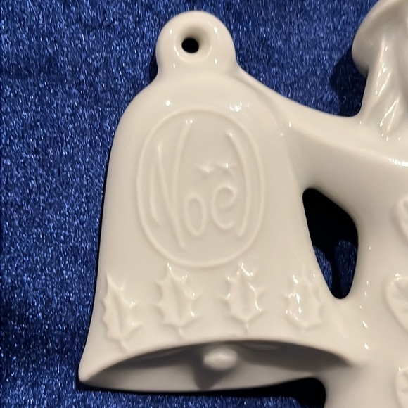 1973 Haviland Christmas ornament France "Dancing Bells" Discontinued - Picture 3 of 11